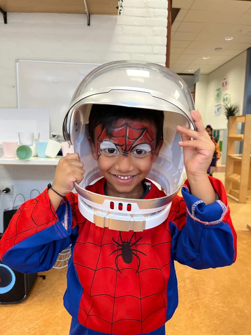 Carnavalsmiddag, Droogijs clinic en uitjes in de maand februari 2026