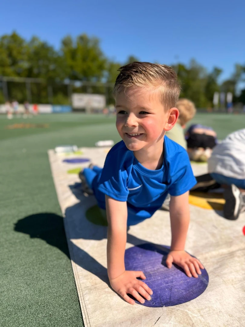 Sportieve en creatieve meivakantie op de BSO!⚽🎨🌸