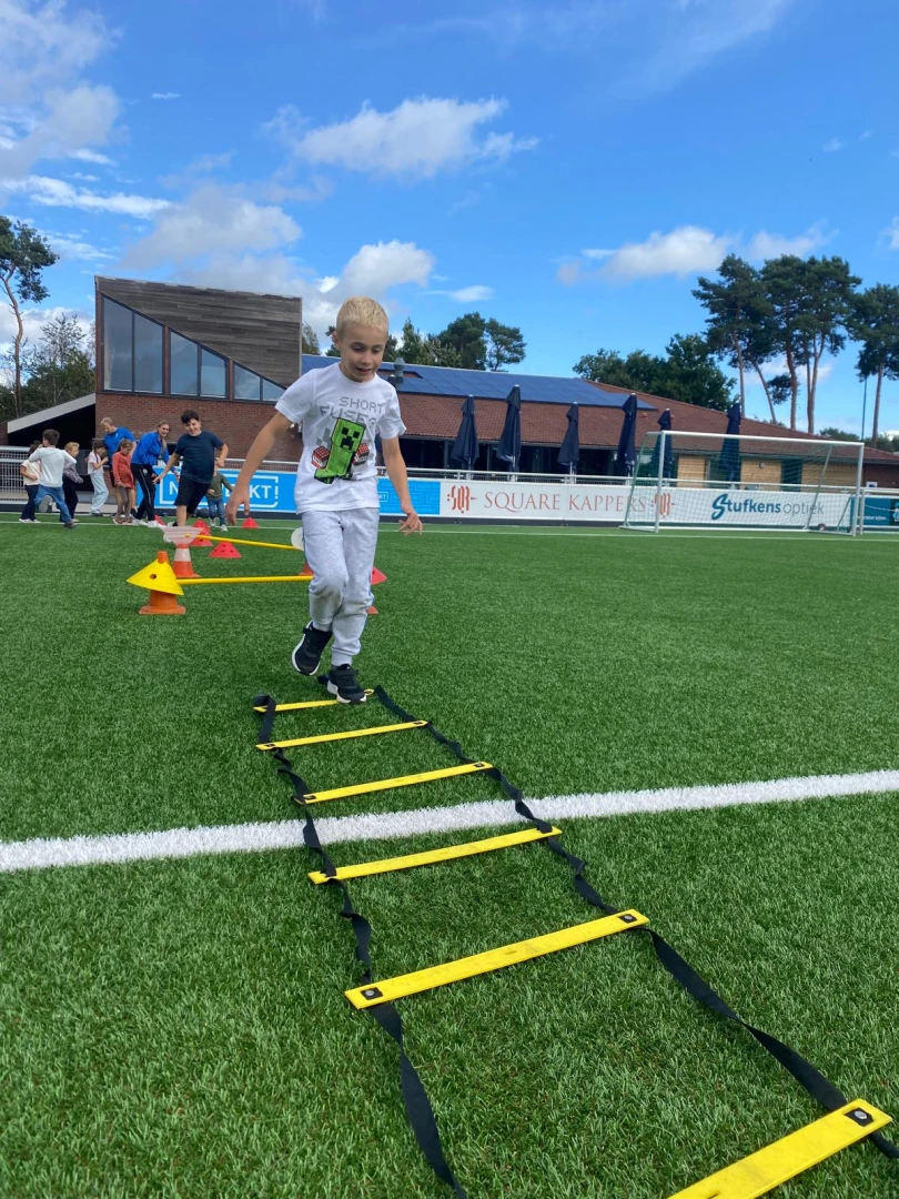 Maandblog Juli – Een zomervakantie vol plezier ☀️⚽