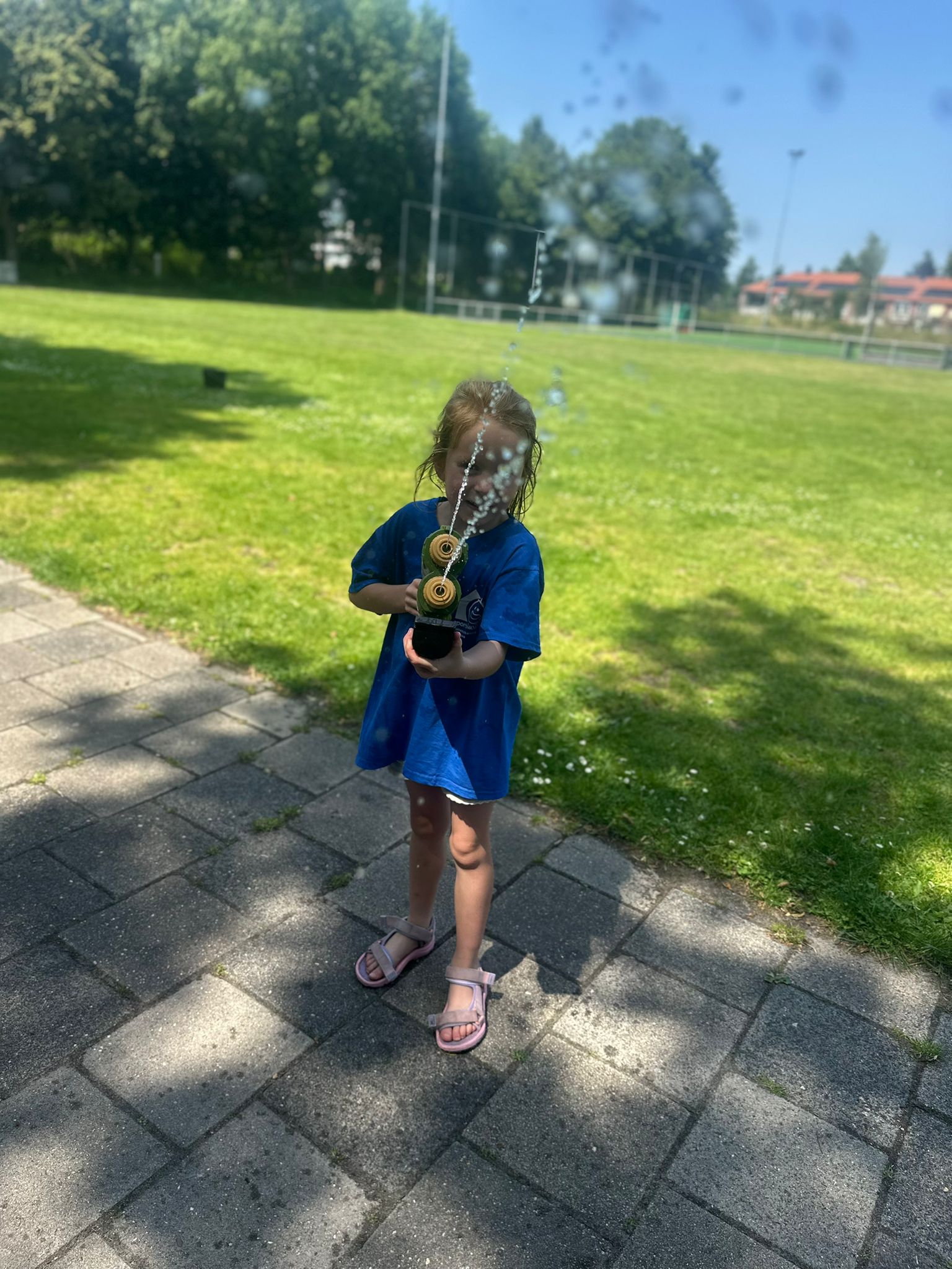 Veilig sporten en buiten spelen met het warme weer - Juni 2025!